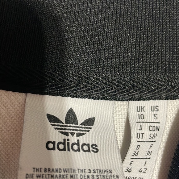 Adidas long sleeve - Picture 2 of 5